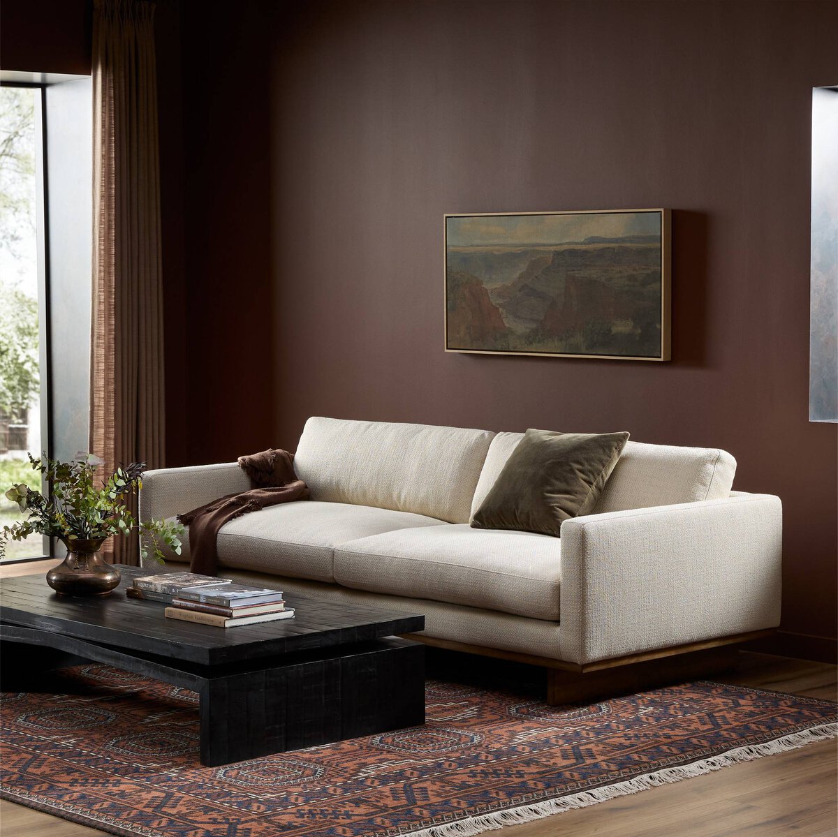 Everly Sofa - detail view 33