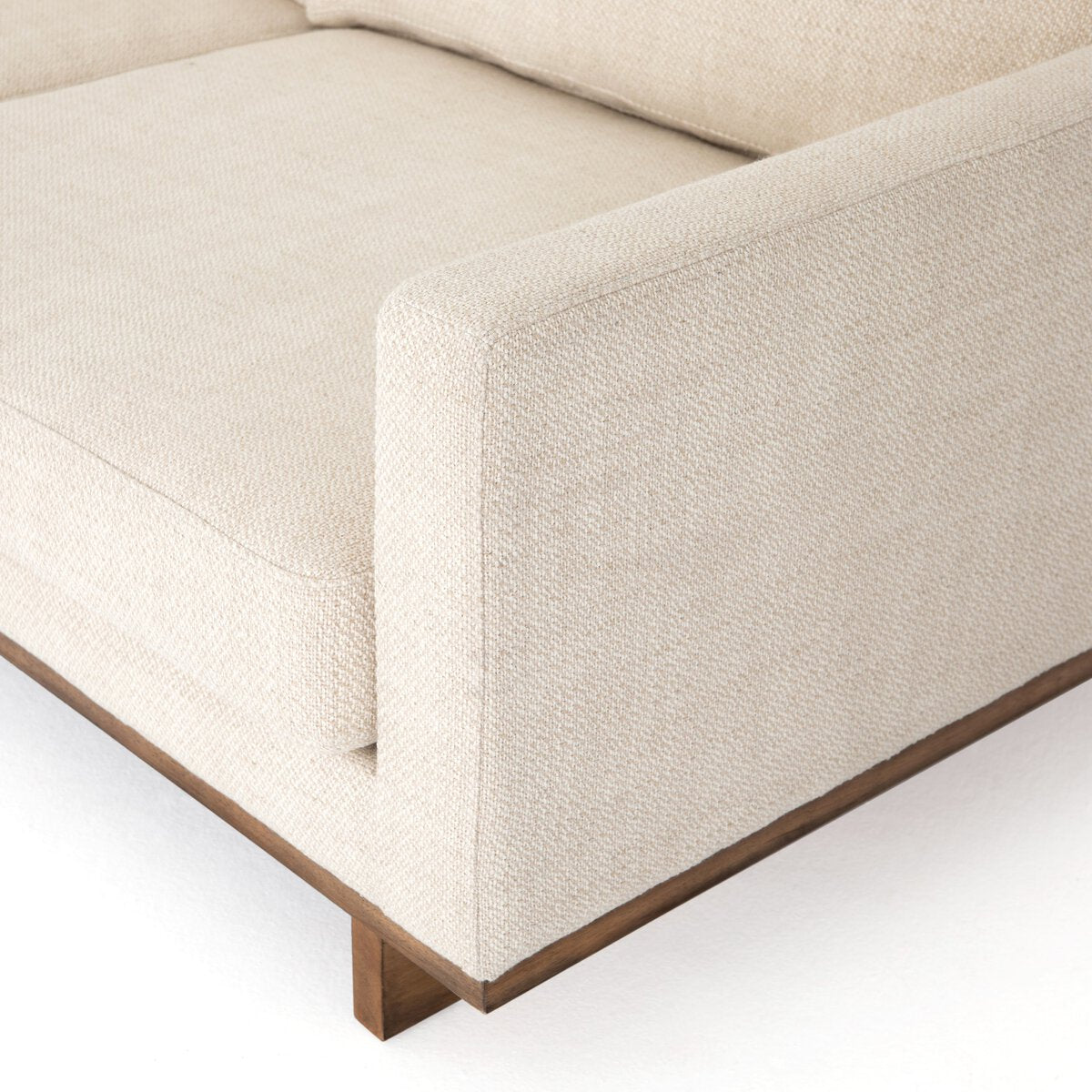 Everly Sofa - detail view 8