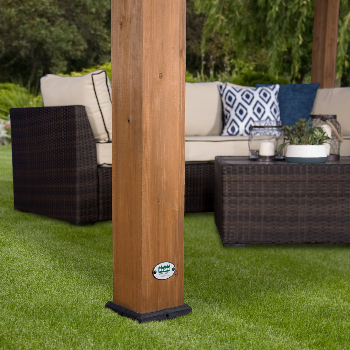 12X10 Beaumont Pergola - detail view 6