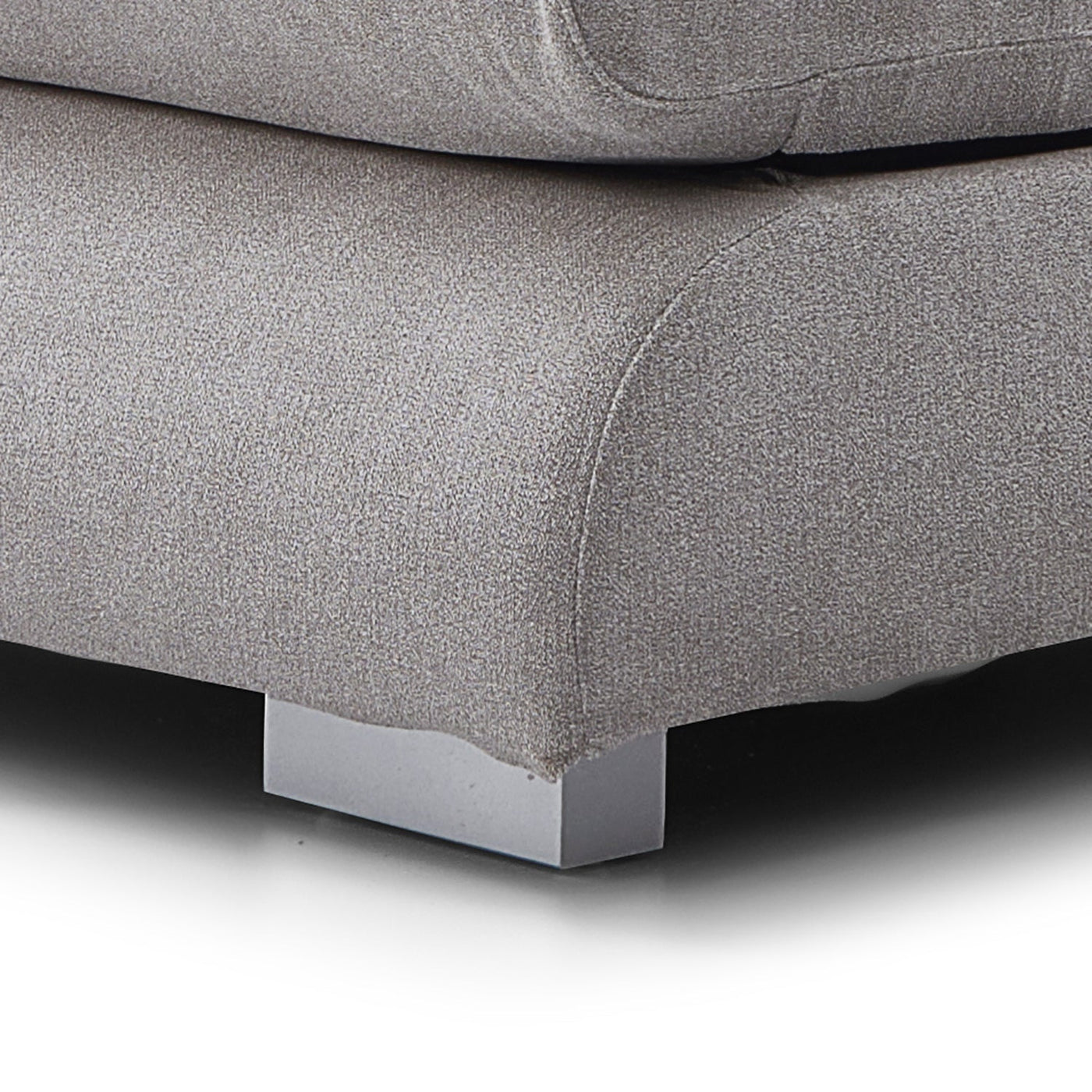 Feathers U - Sectional - detail view 81
