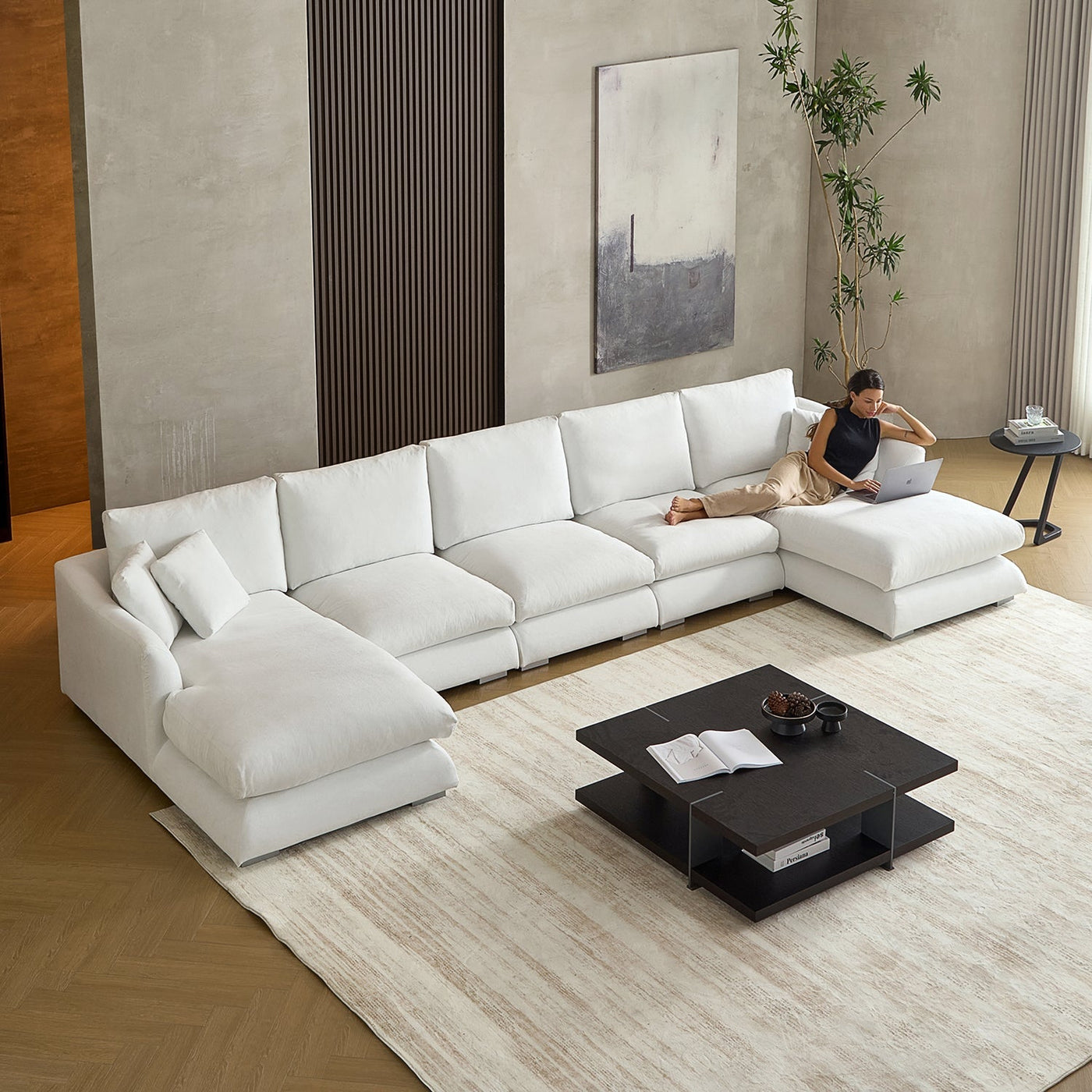 Feathers U - Sectional - detail view 119