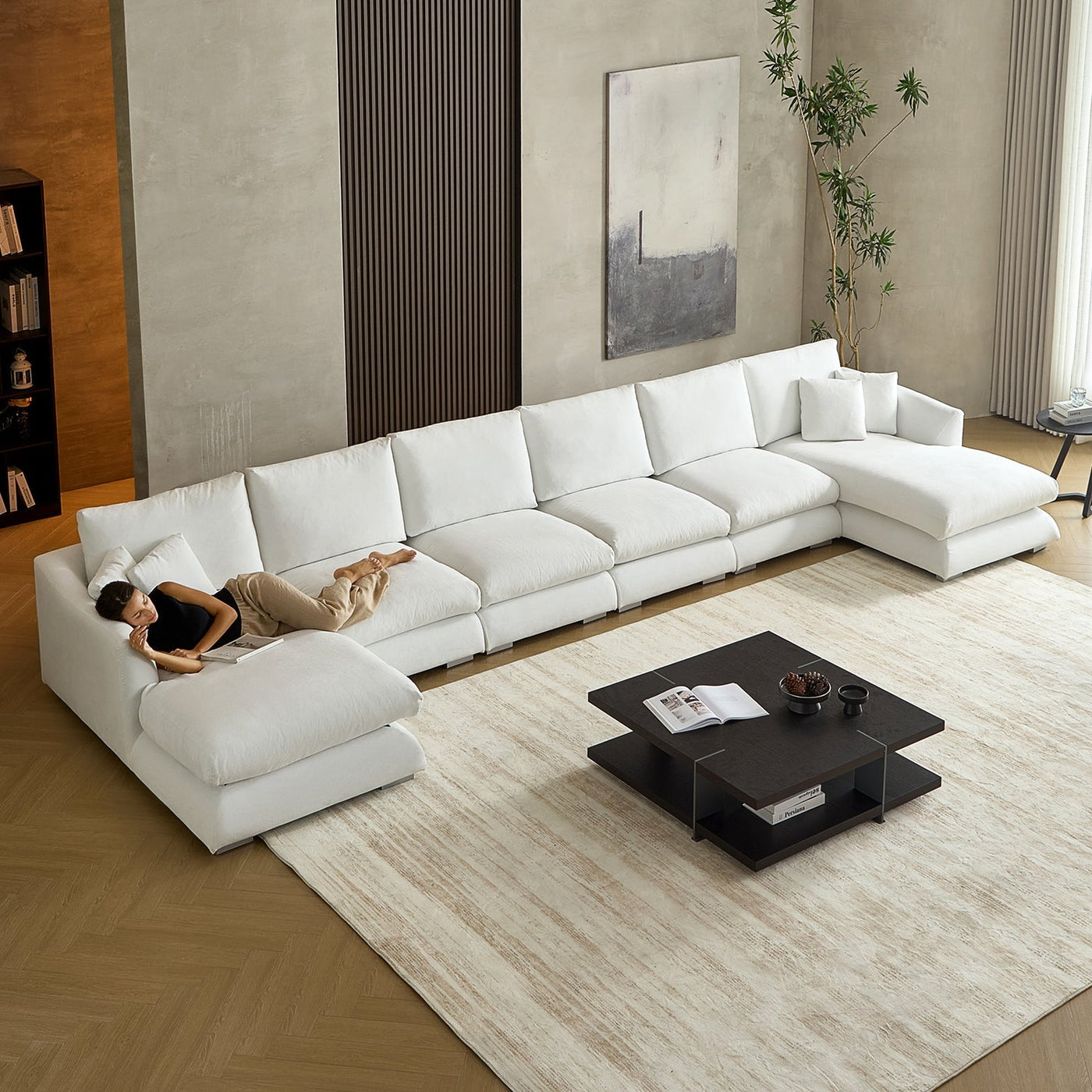 Feathers U - Sectional - detail view 147