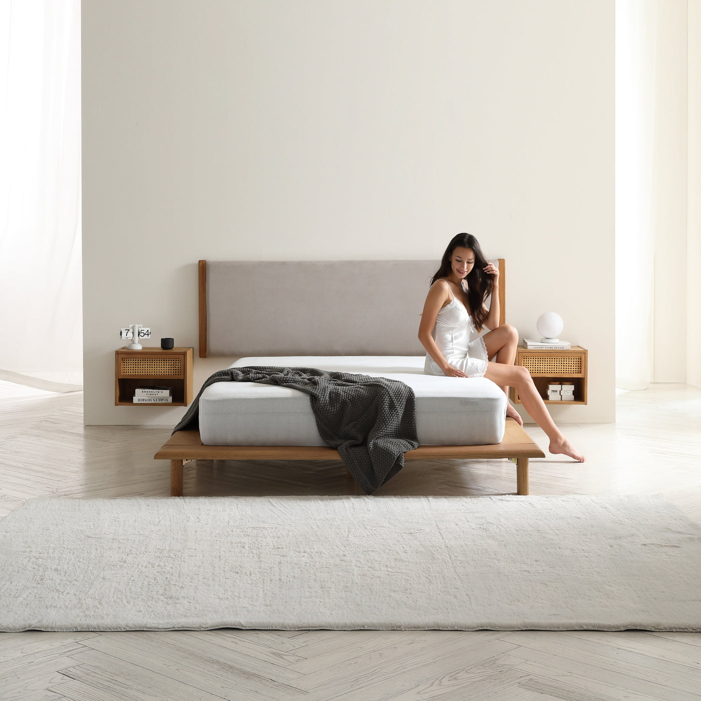 Kahala Bed - detail view 8