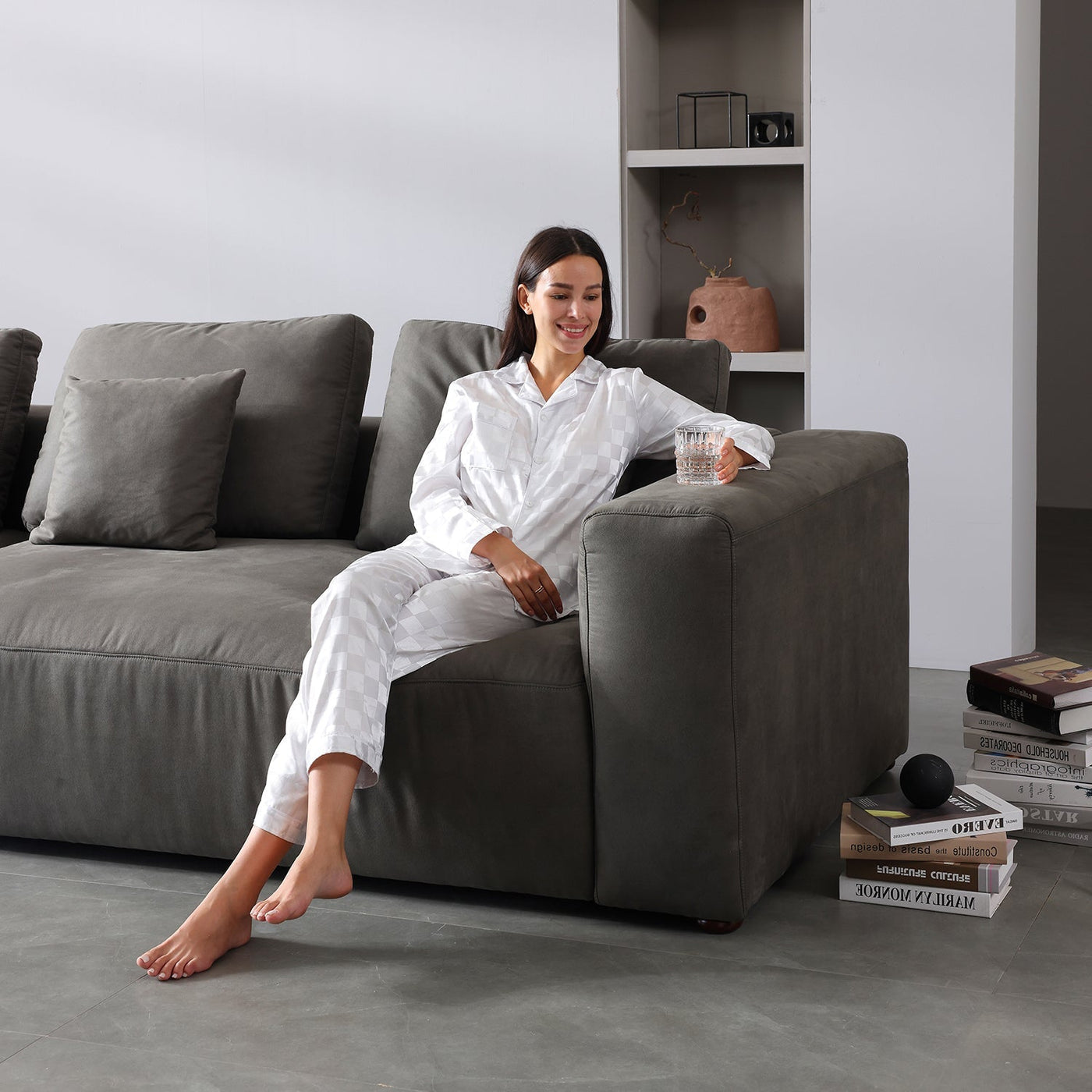The 5Th Closed Sectional - detail view 34