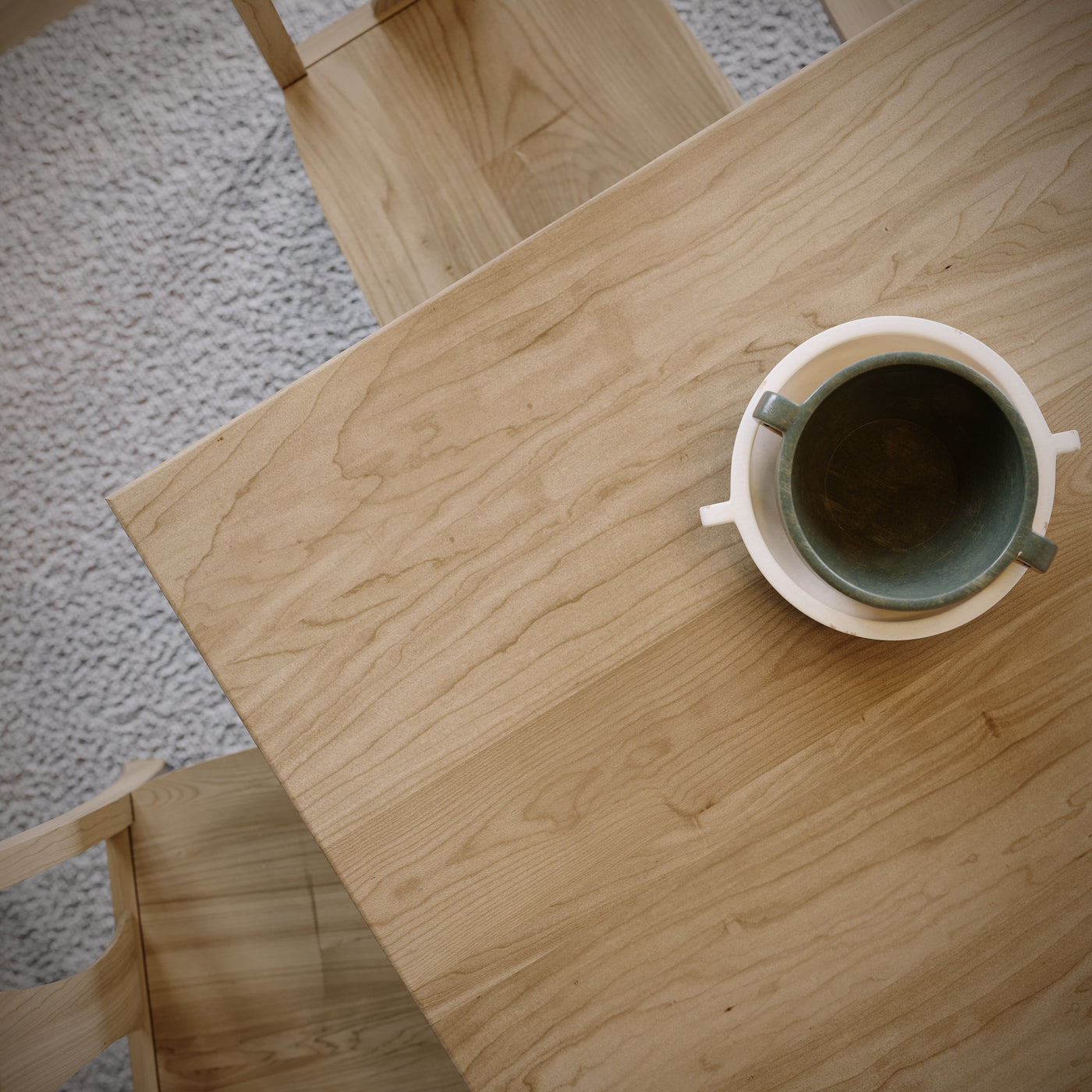 The Rowland Dining Table - detail view 15