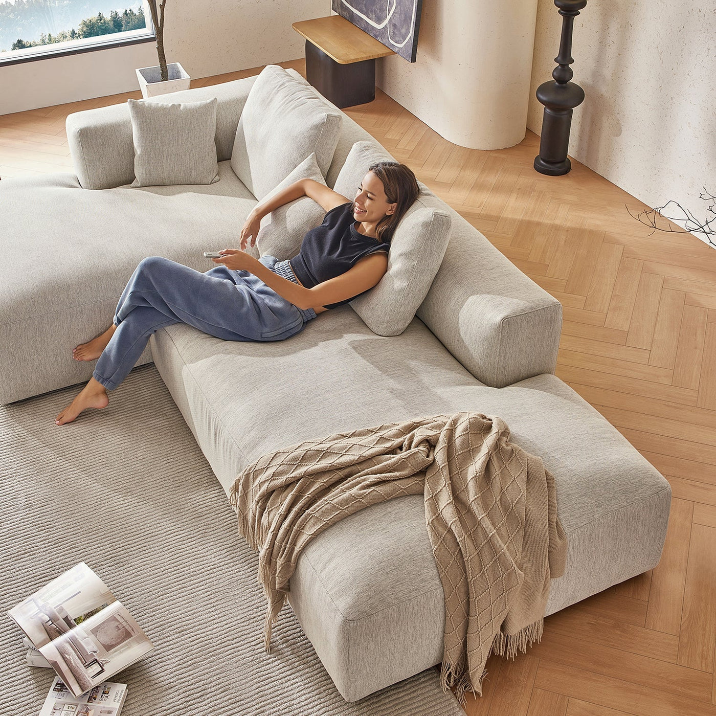 The 5Th Open Sectional - detail view 111