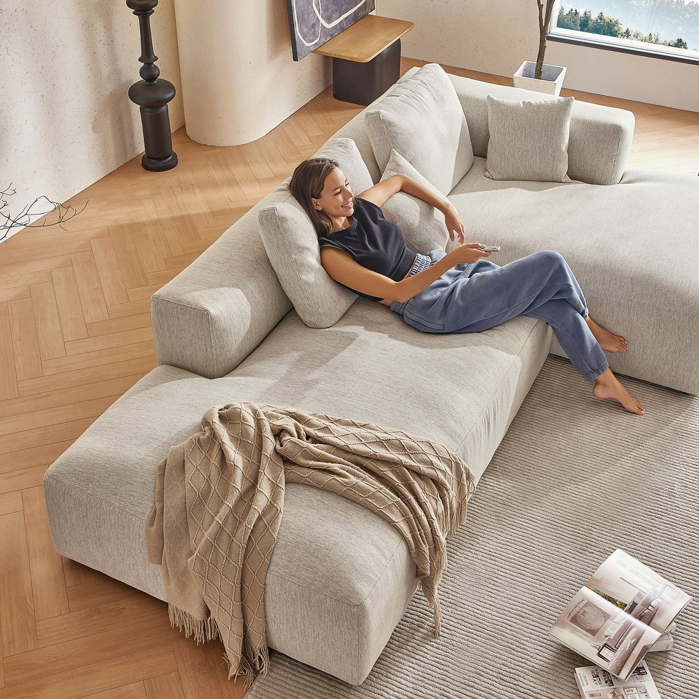 The 5Th Open Sectional - detail view 126