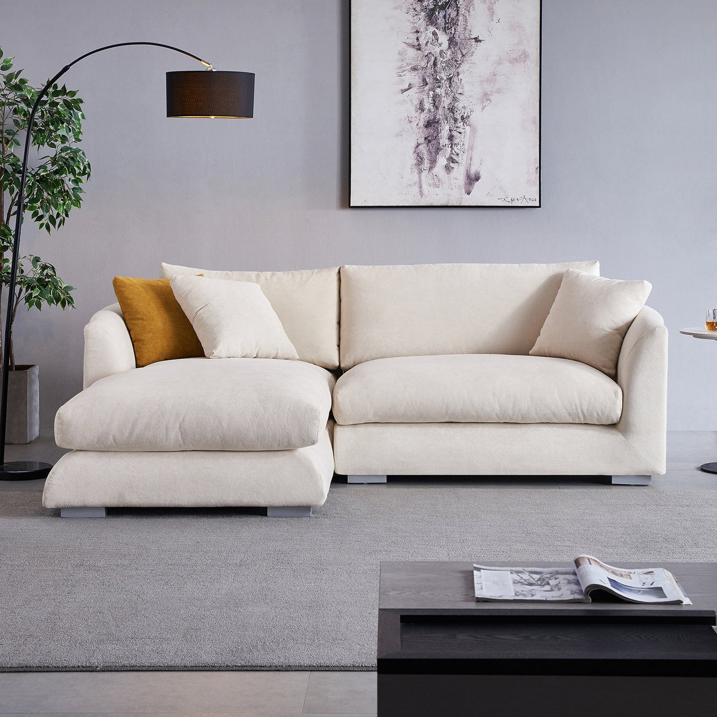 Feathers Sectional - detail view 44