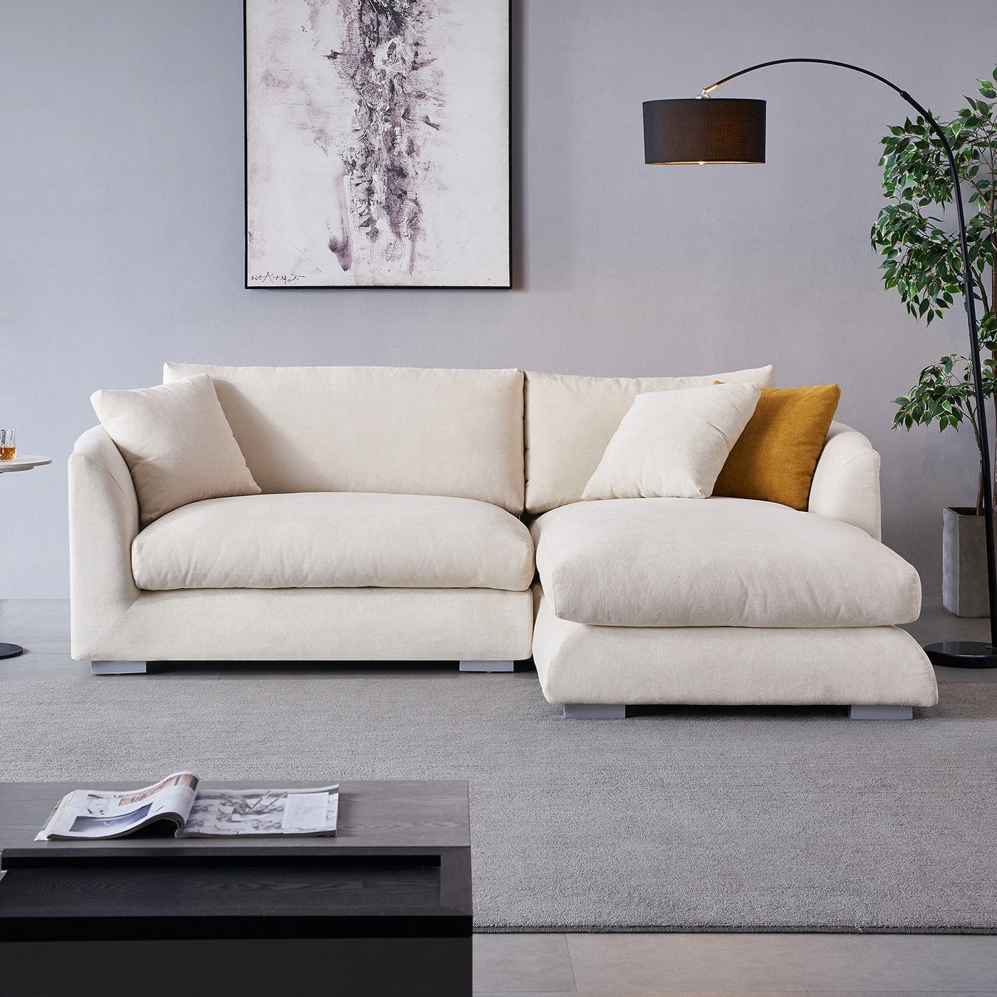 Feathers Sectional - detail view 30