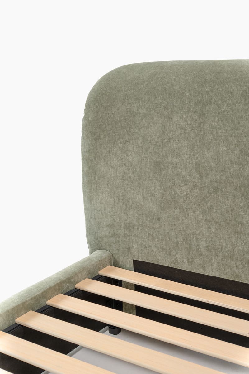 Chelsea Bed - Soft Rounded Upholstered Bed - detail view 40