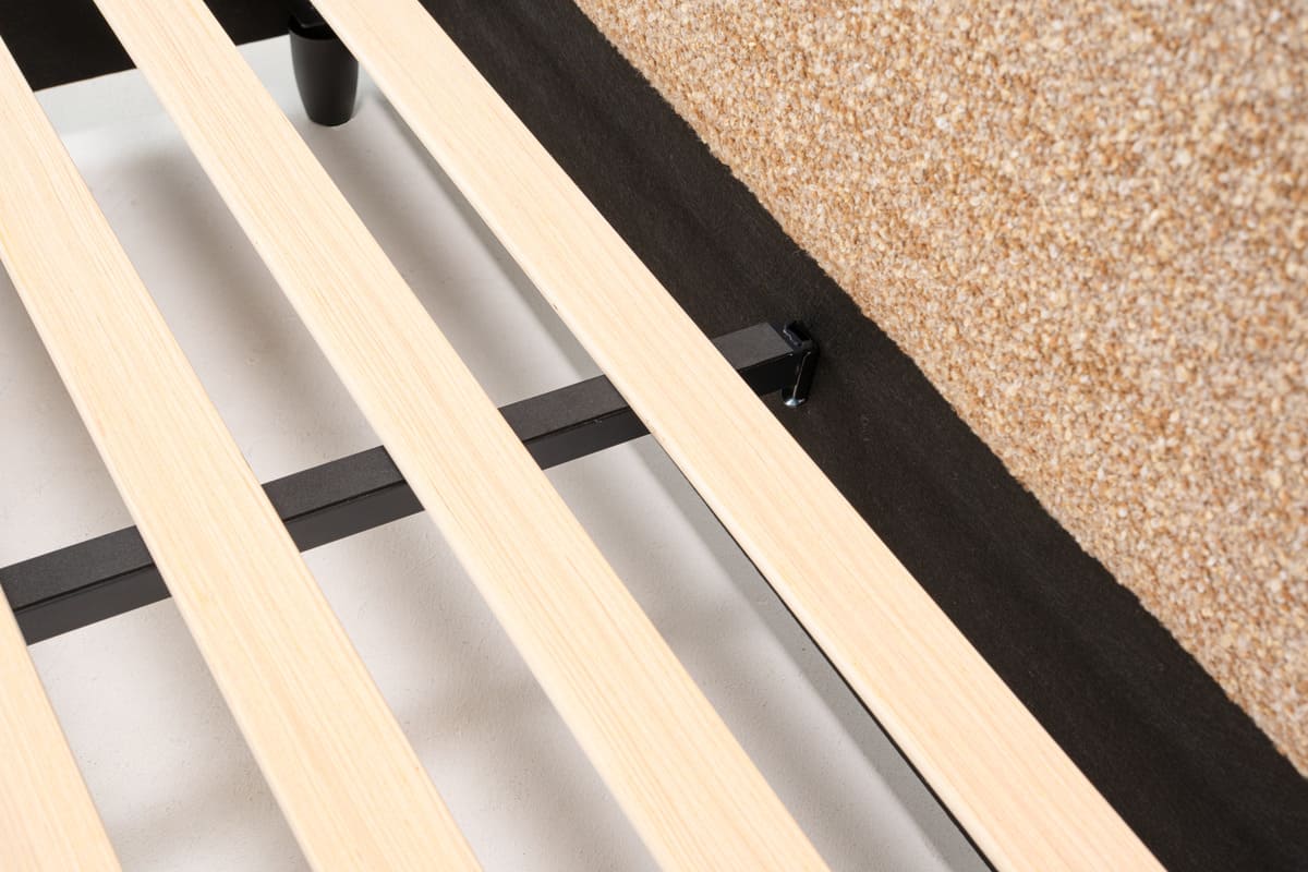 Ivery Bed - Round Headboard - detail view 40