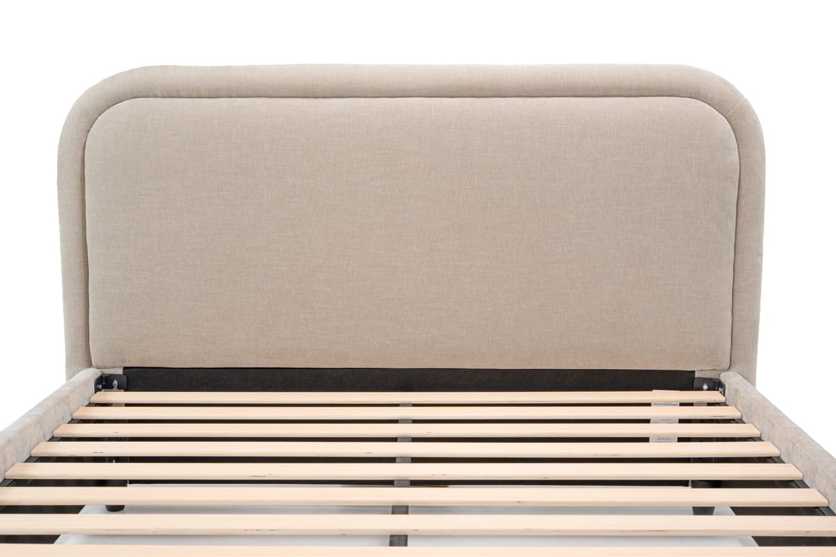 Ivery Bed - Round Headboard - detail view 14