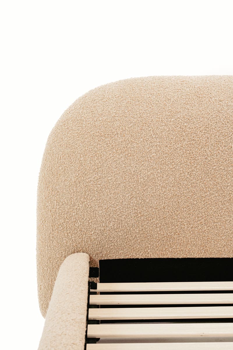 Solana Bed - Curved Boucle Modern - detail view 52